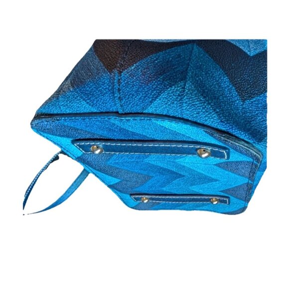 Dooney & Bourke Chevron Blue Kendall Pebbled Leather Handbag Crossbody Tote - Picture 7 of 12